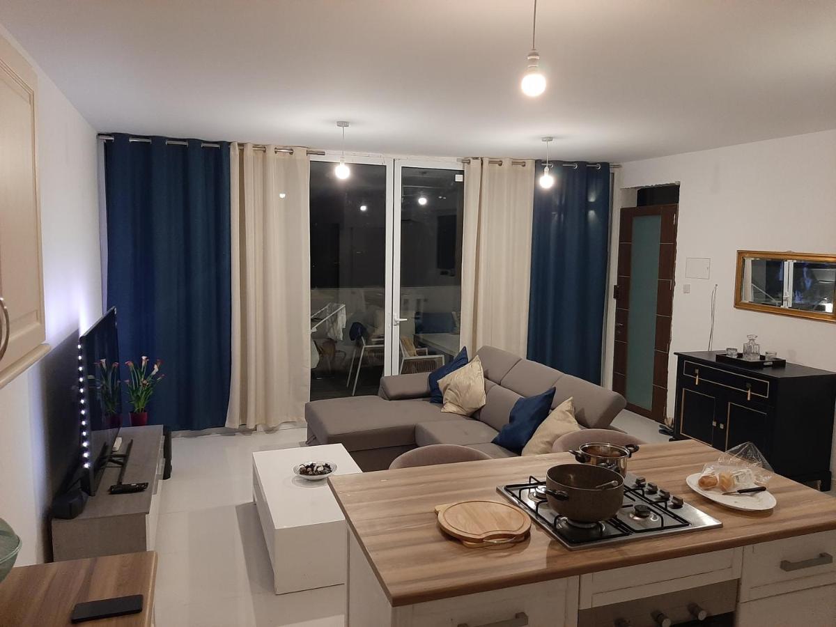 Ferienwohnung Town Pent House Luqa Exterior foto