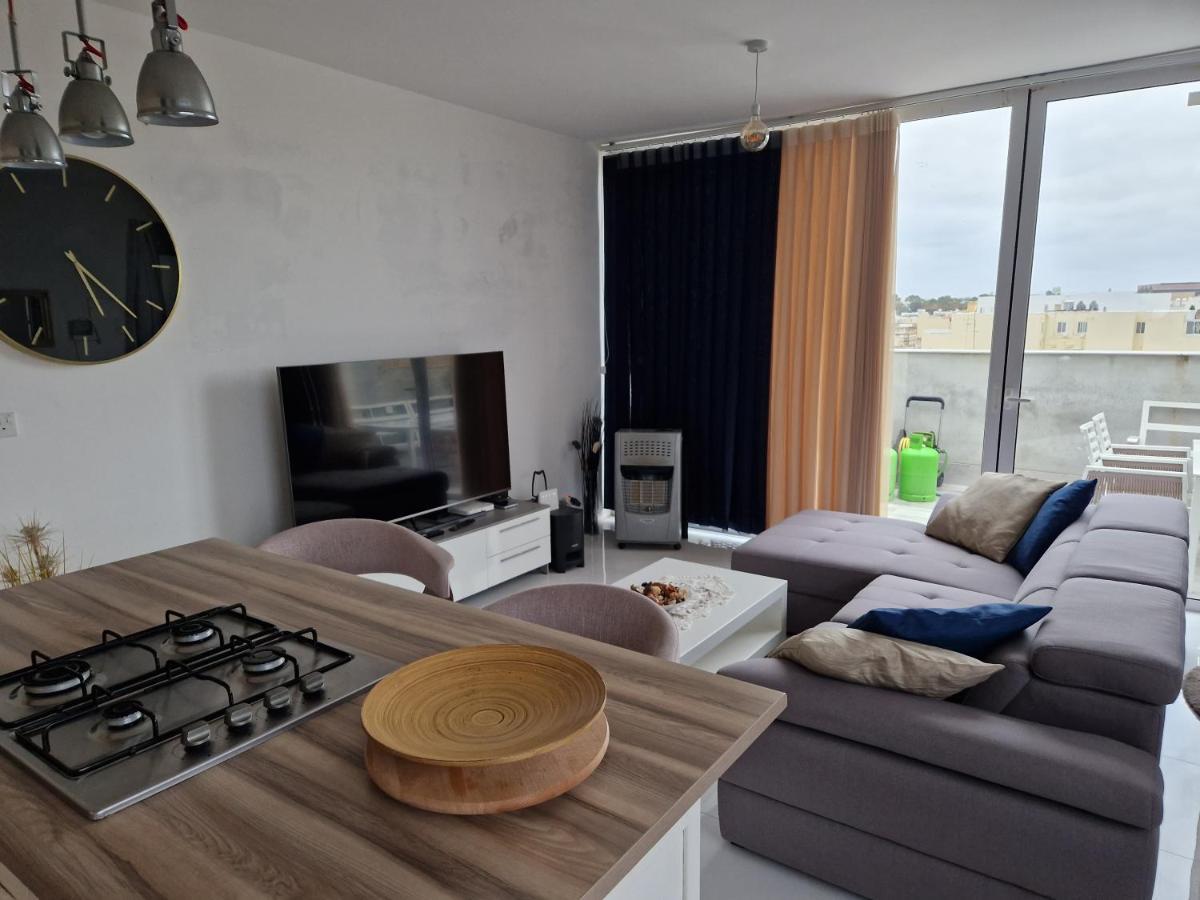 Ferienwohnung Town Pent House Luqa Exterior foto