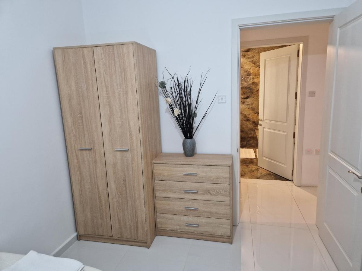 Ferienwohnung Town Pent House Luqa Exterior foto
