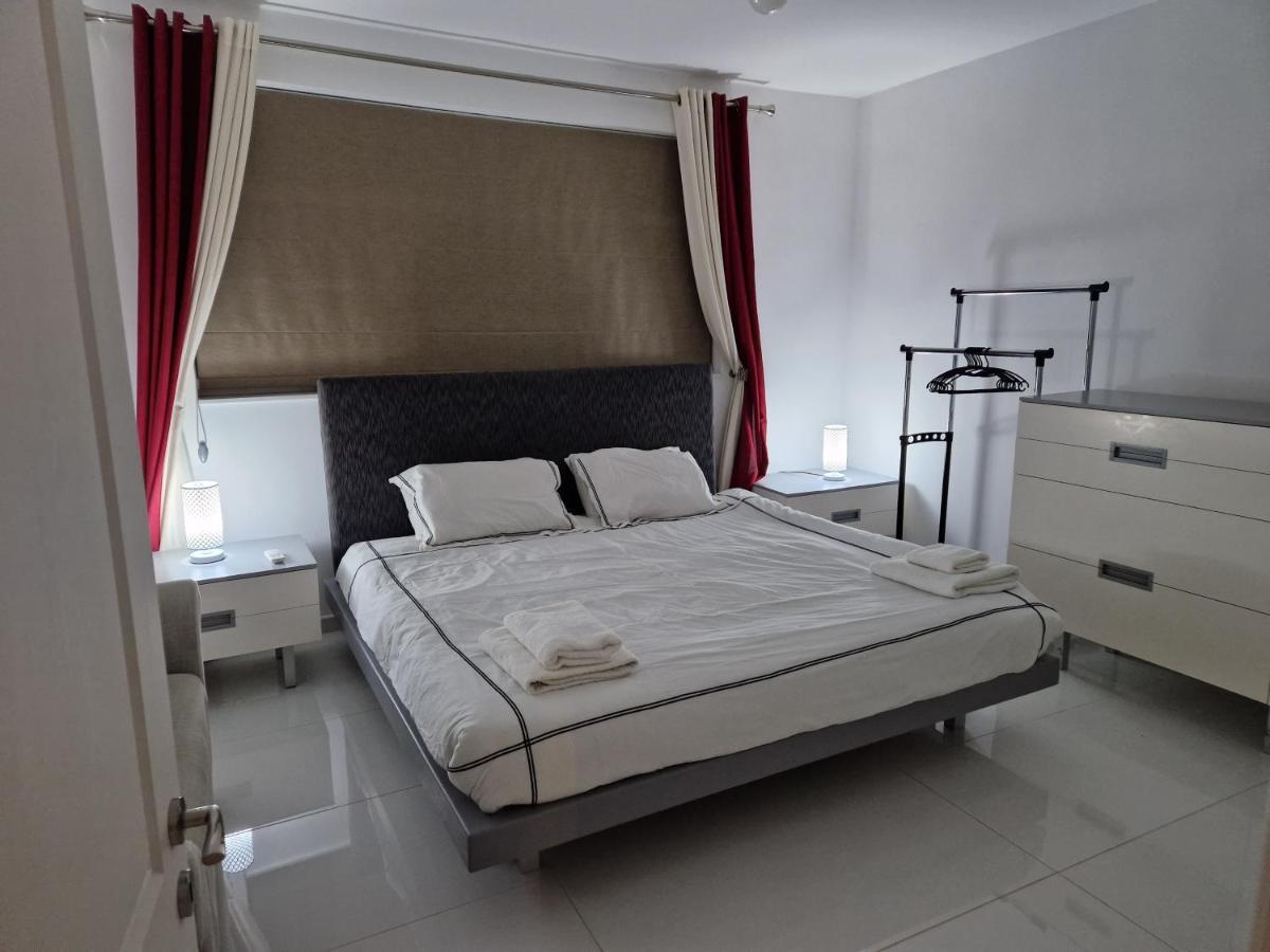 Ferienwohnung Town Pent House Luqa Exterior foto